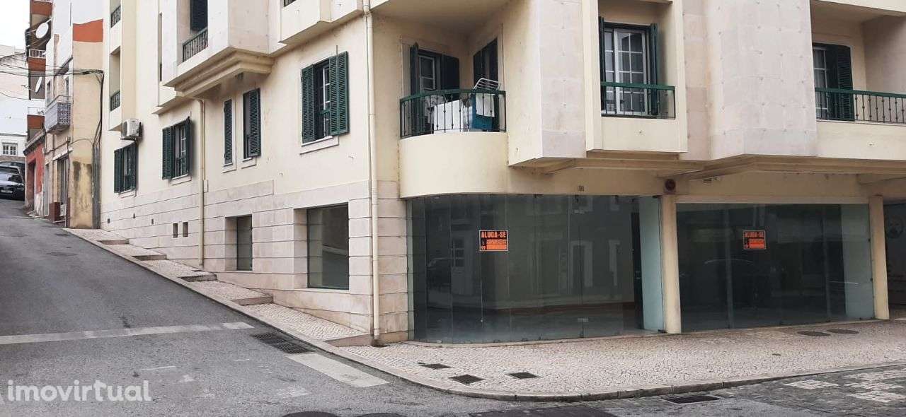 Loja para arrendar em VFX - Rua Principal - Disponível 31/08/2026 - Grande imagem: 2/10