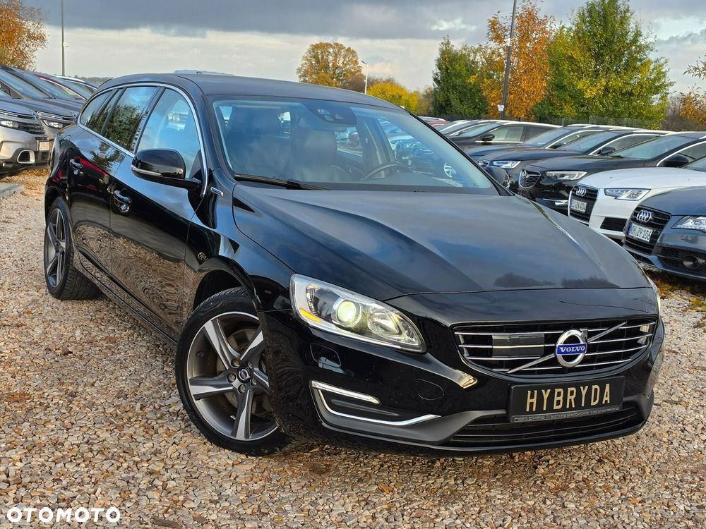 Volvo V60 D6 AWD Plug-in Hybrid Summum - 10
