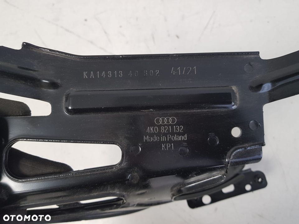 AUDI A6 C8 WSPORNIK PRAWY BŁOTNIKA MOCOWANIE 4K0821132 - 3