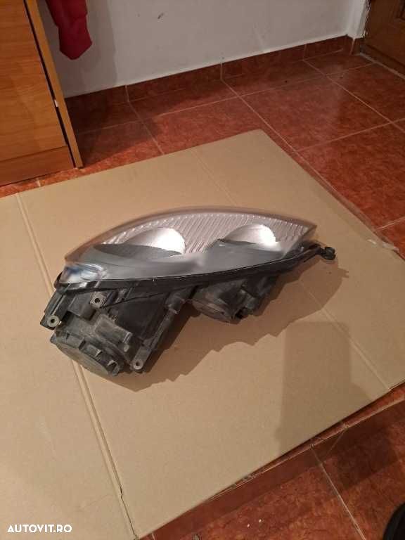 Far stanga VW Golf 5 original Europa - 2