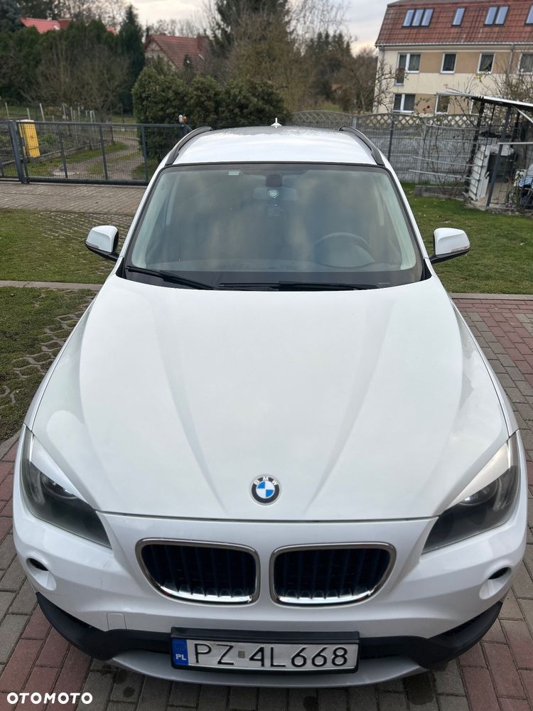 BMW X1 xDrive18d xLine - 11