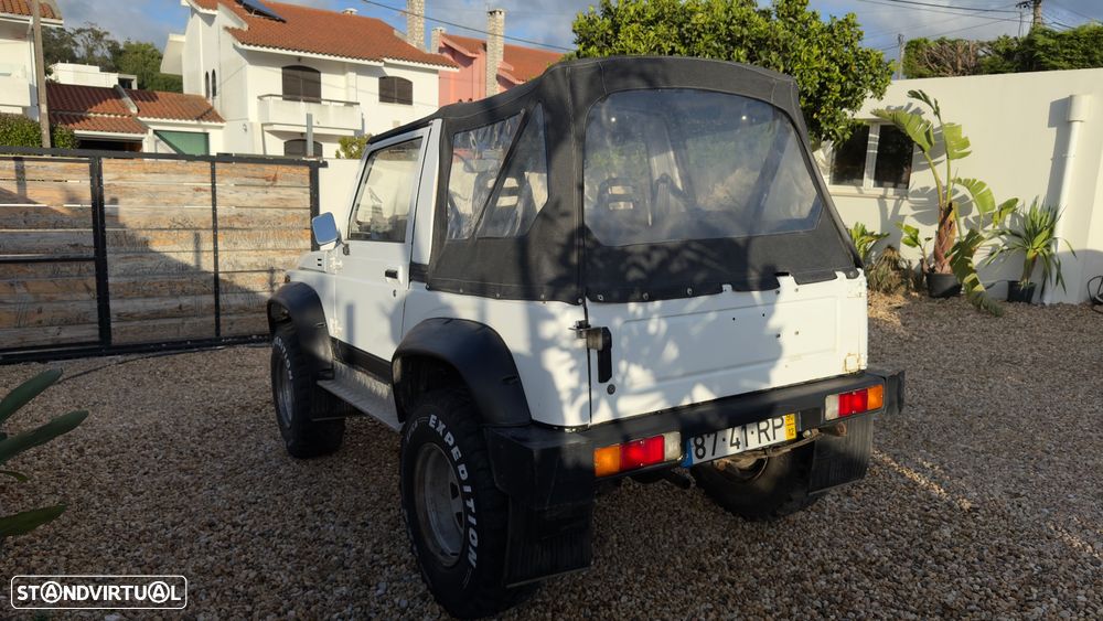 Suzuki Samurai - 3