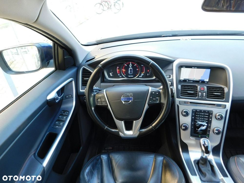 Volvo XC 60 - 8