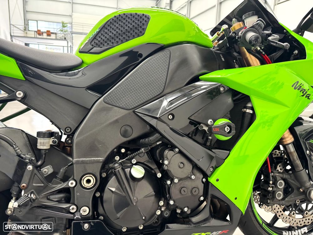 Kawasaki Ninja ZX-10R - 7