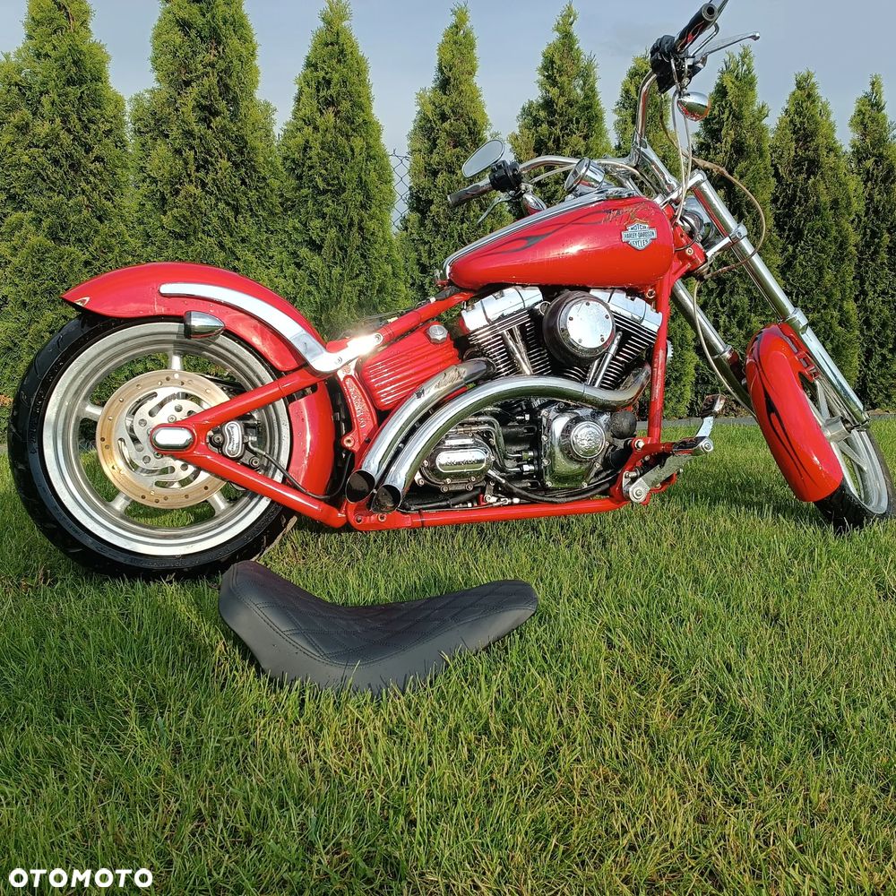 Harley-Davidson Softail Breakout - 4