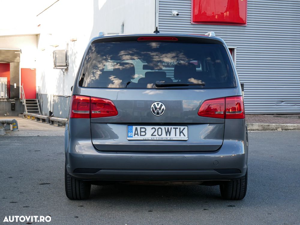 Volkswagen Touran - 13
