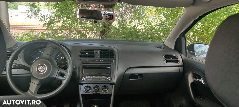 VOLKSWAGEN Polo 2014 — imagine 9