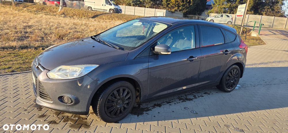 Ford Focus 1.6 Ambiente - 11