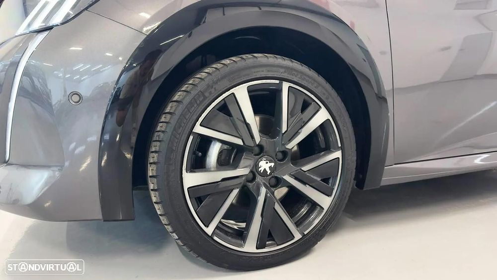 Peugeot 208 - 21
