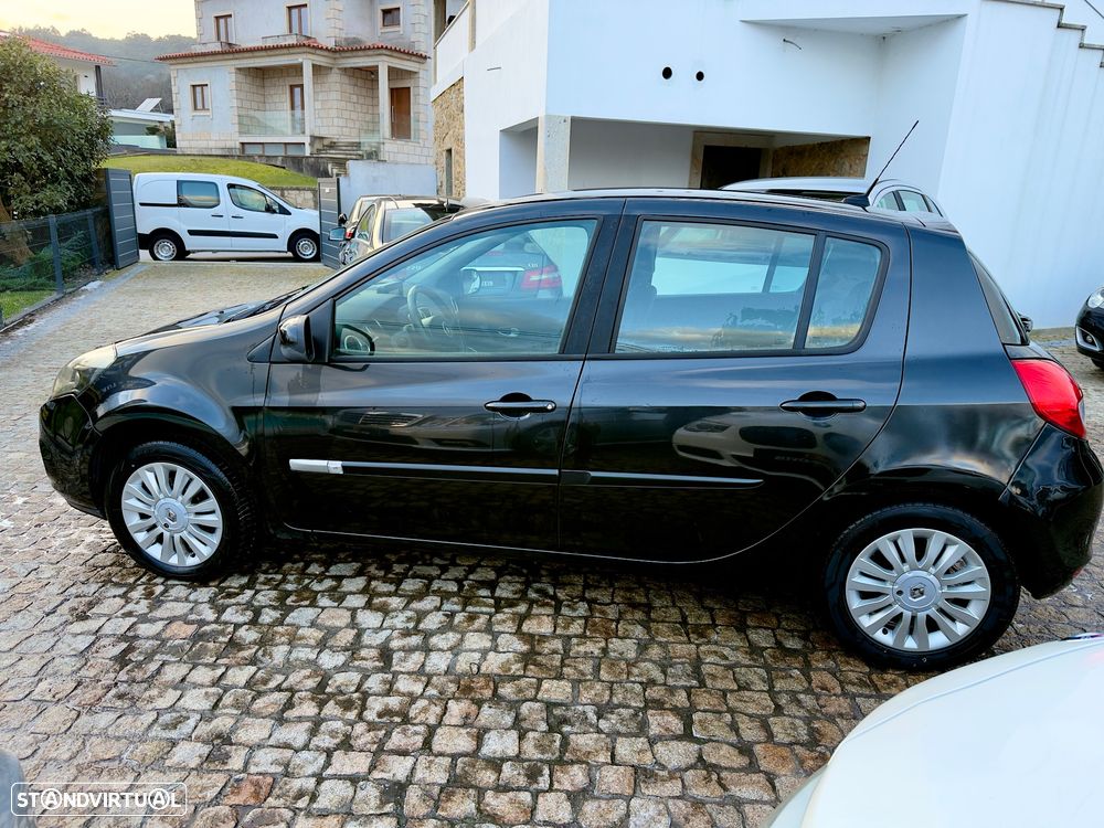 Renault Clio 1.2 16V Dynamique S - 22