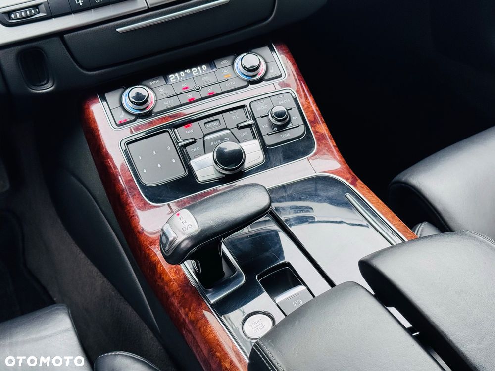 Audi A8 4.2 TDI DPF quattro tiptronic - 29