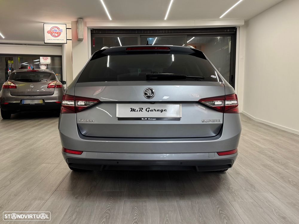 Skoda Superb Break 2.0 TDI Style DSG - 3