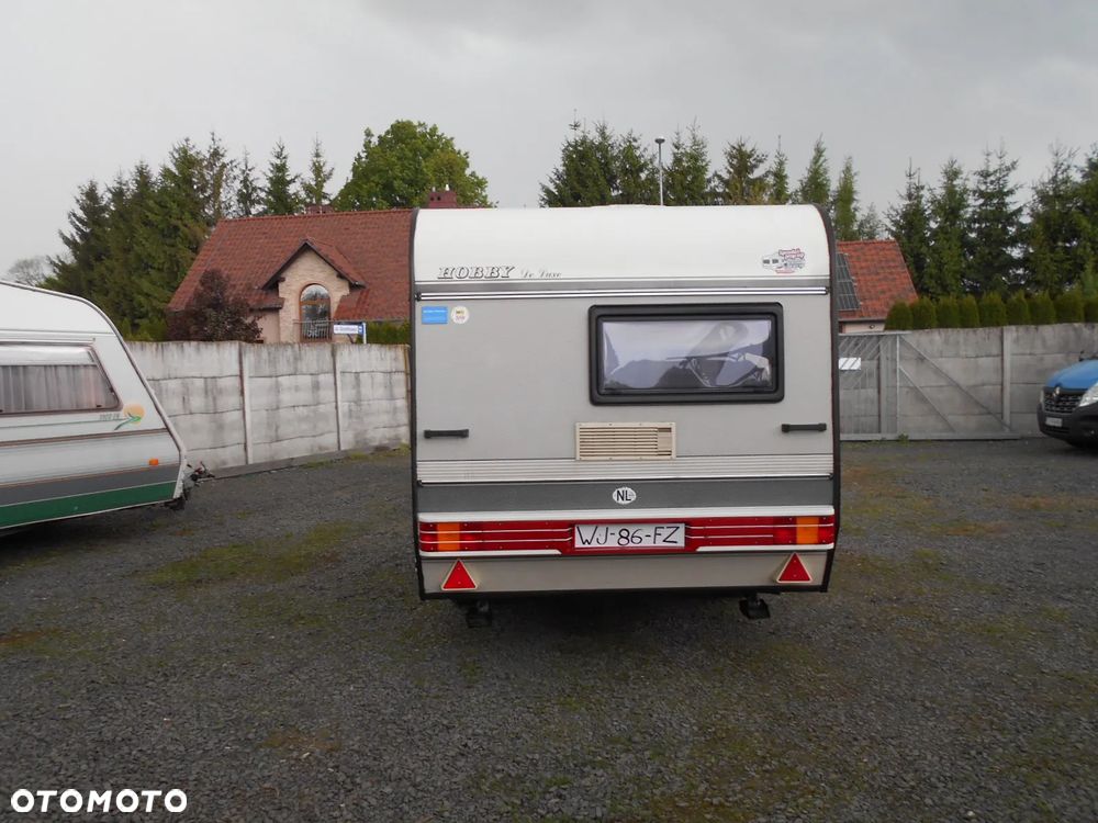 Hobby DE LUXE 350 - 22