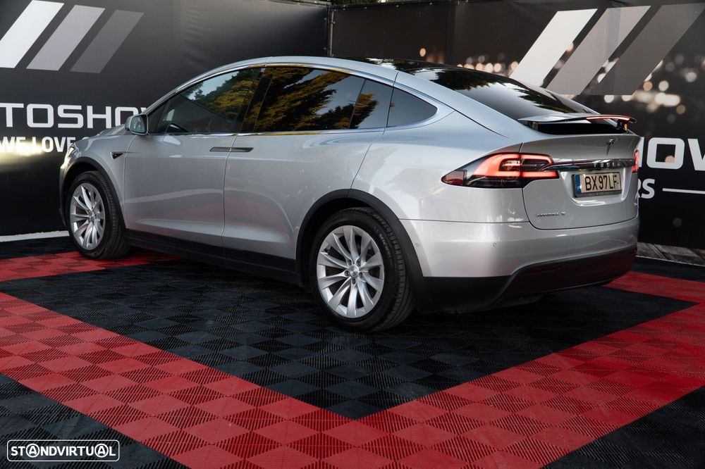 Tesla Model X 75D AWD - 3