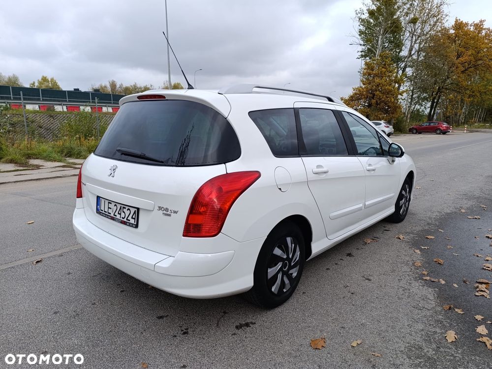 Peugeot 308 - 4