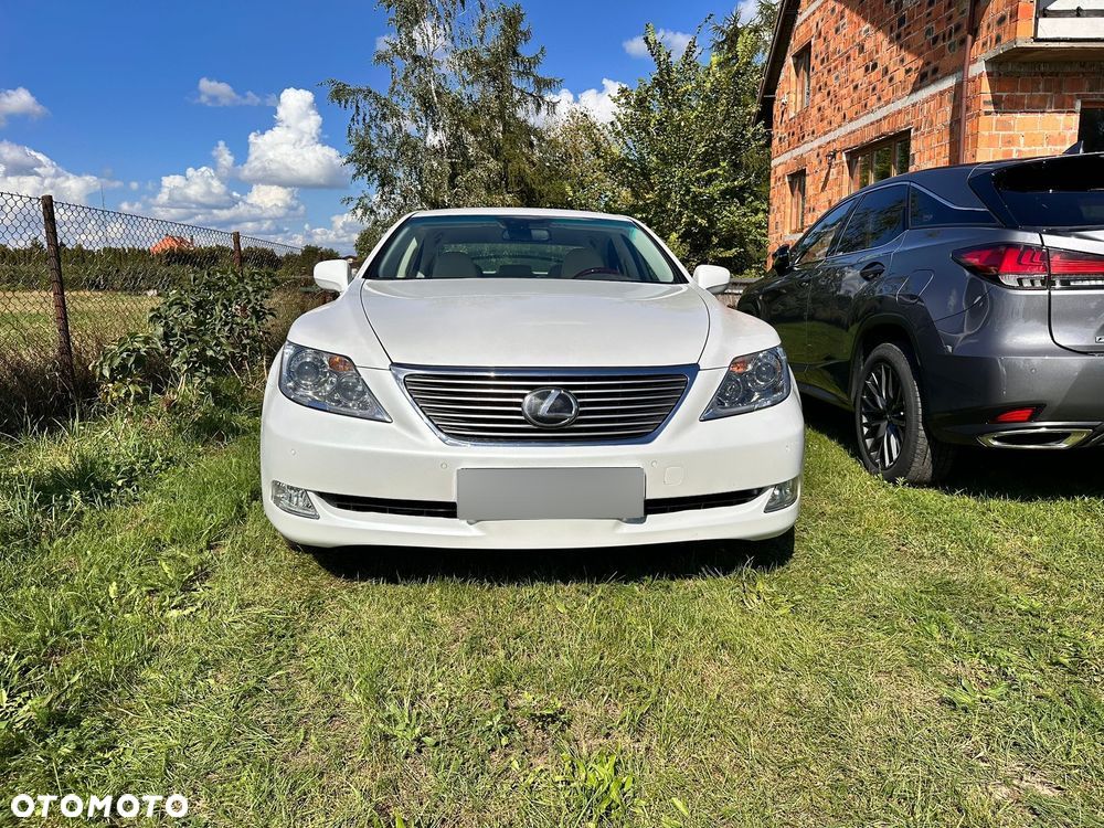 Lexus LS 460 Elite - 4