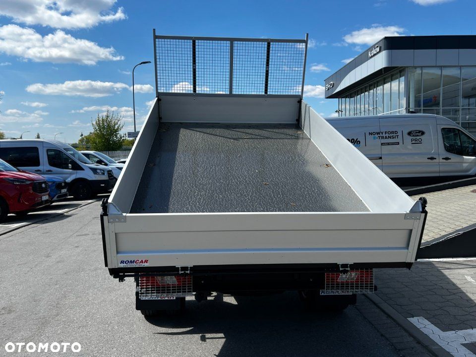 Ford Transit - 13