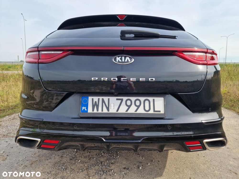 Kia ProCeed 1.6 T-GDI GT DCT - 28