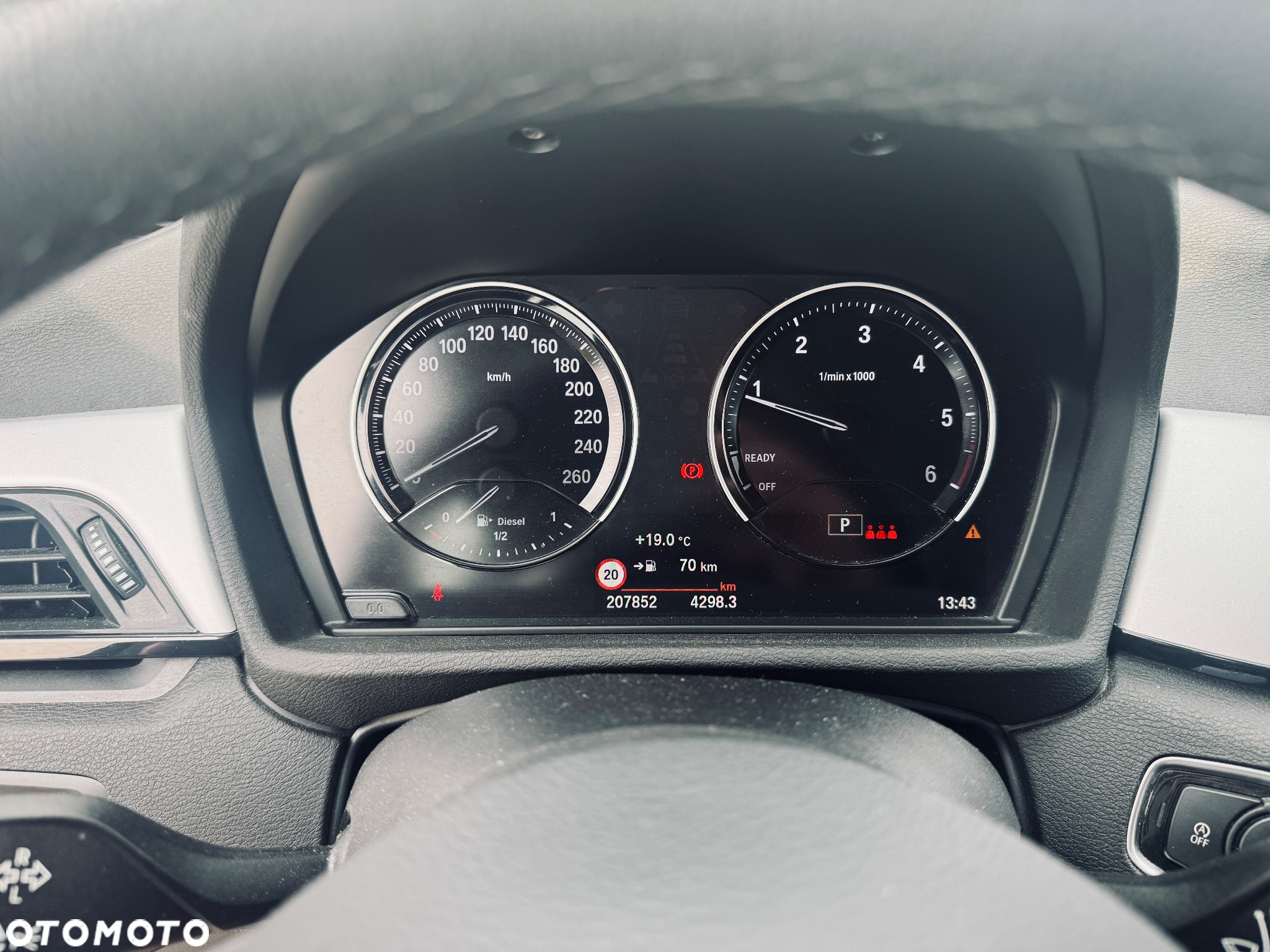 BMW X1 sDrive18d xLine - 29