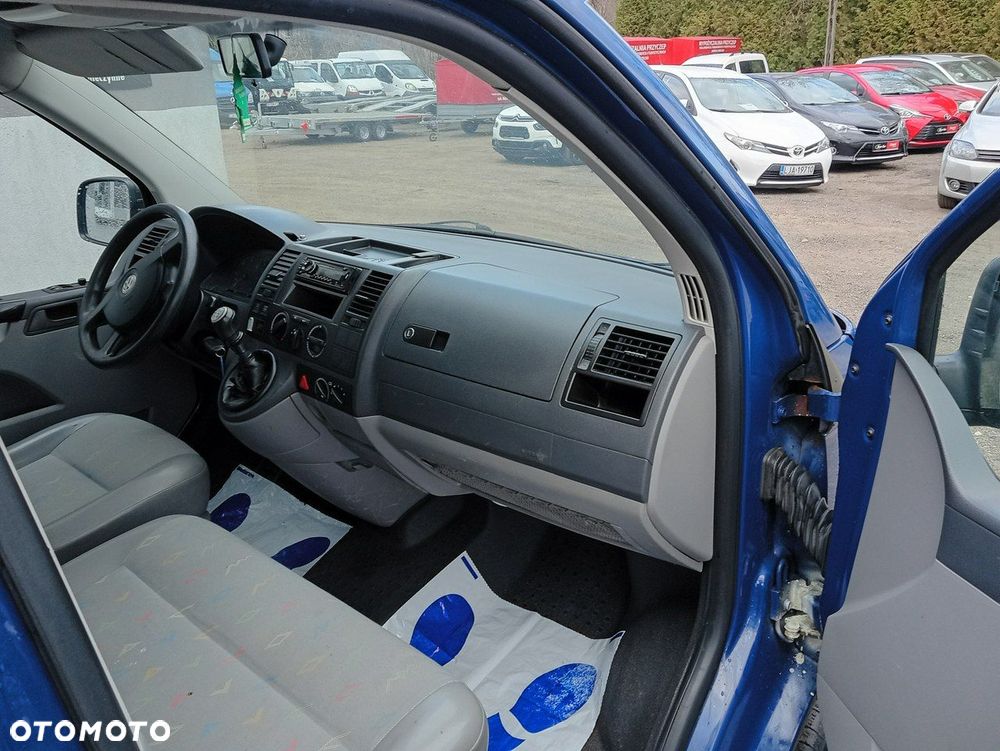 Volkswagen Transporter - 8