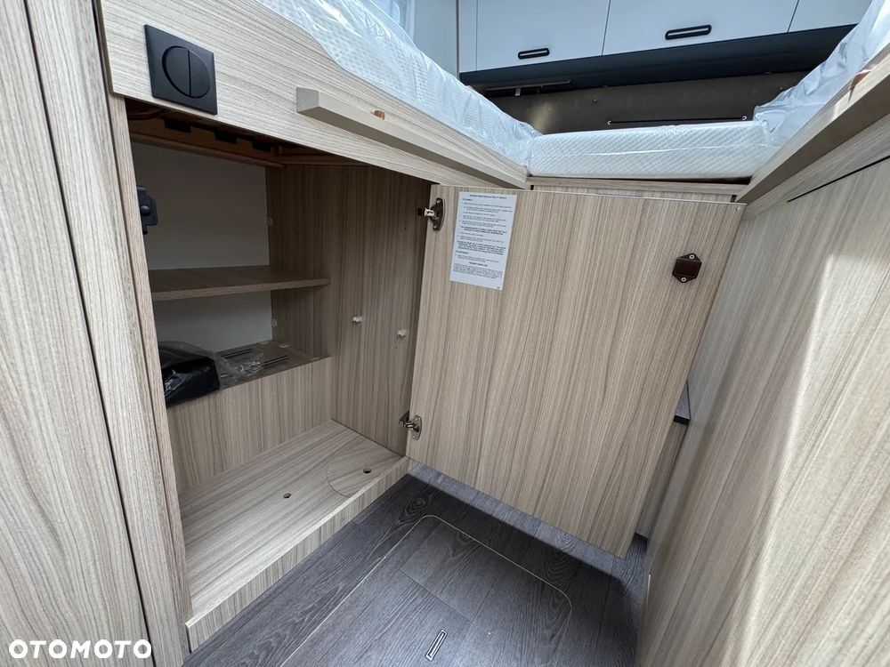 Ford Sunliving A75 SL - 39