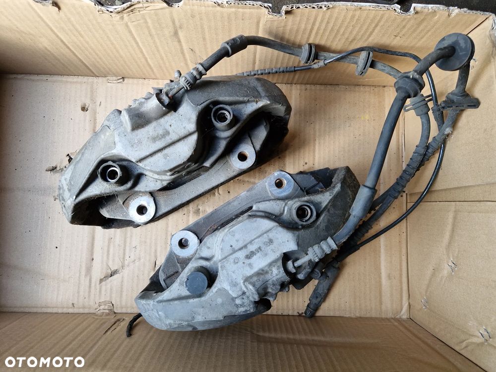 BMW F10 535d Zaciski Przednie 374mm 60/36 928 kompletny svap - 2