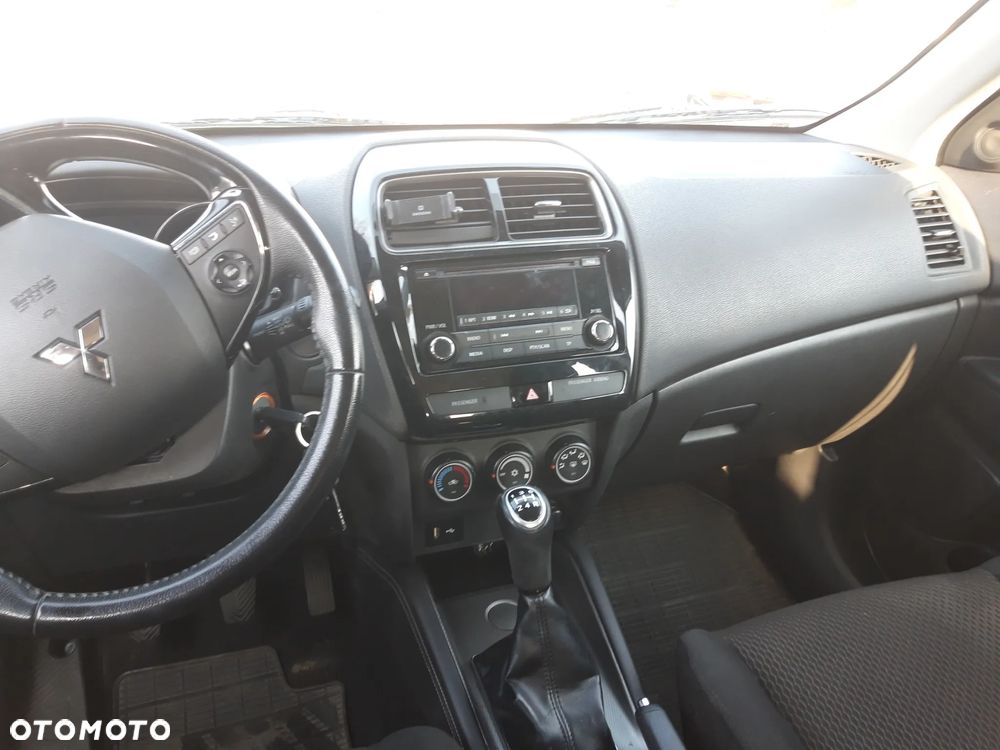 Mitsubishi ASX 2.0 2WD Basis - 13