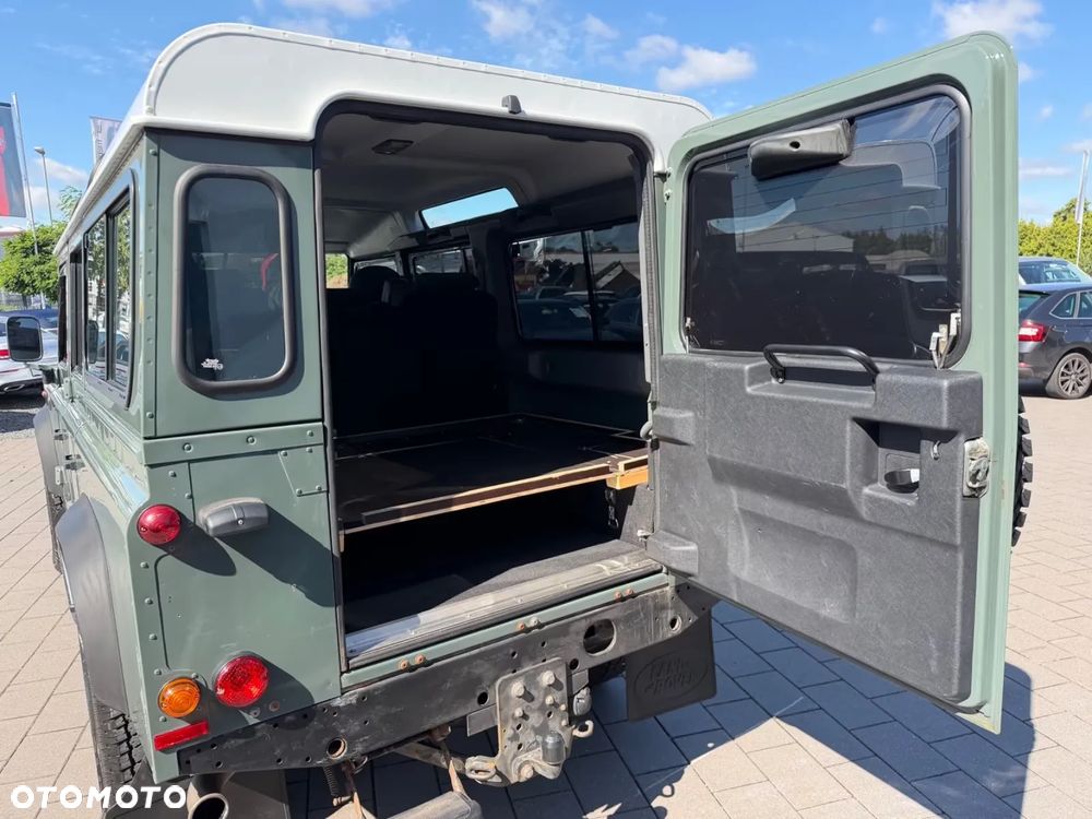 Land Rover Defender 2.2 TD4 E - 18