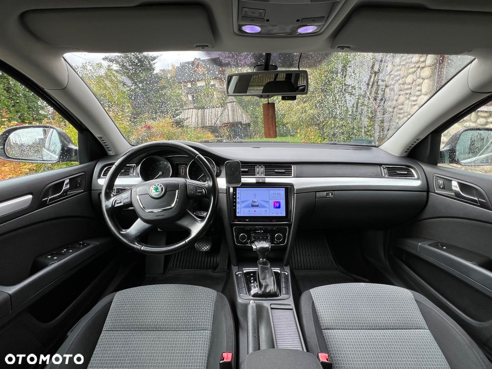 Skoda Superb 2.0 TDI Ambition DSG - 23