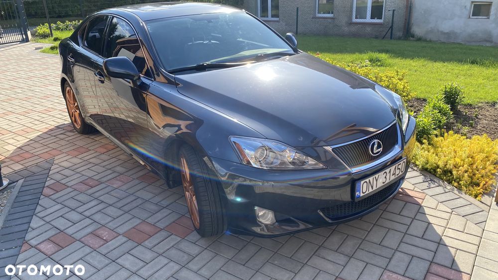 Lexus IS - 24