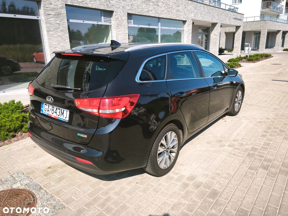 Kia Ceed 1.6 GDI ISG Platinum Edition - 3