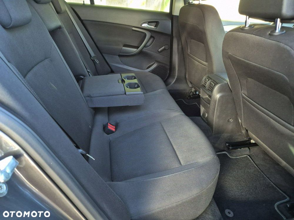 Opel Insignia - 18