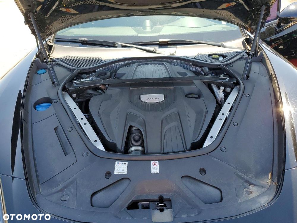 Porsche Panamera - 11