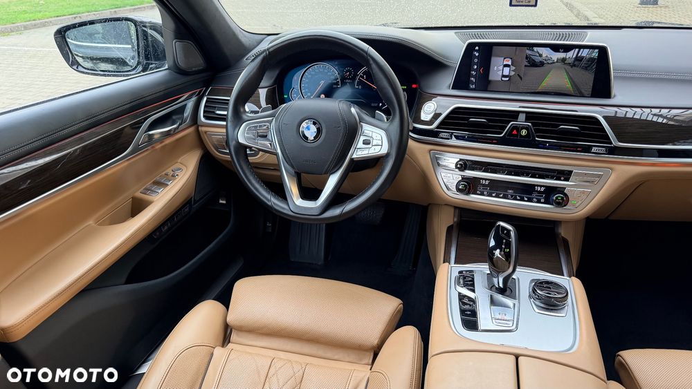 BMW Seria 7 740Ld xDrive sport - 17