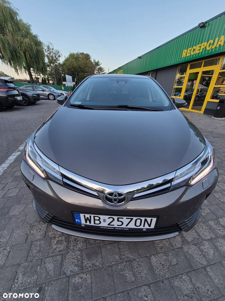 Toyota Corolla - 22
