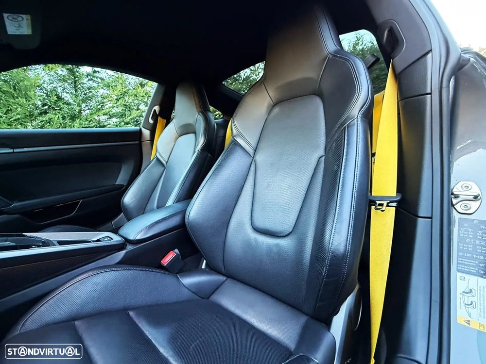 Porsche 911 (992) Carrera 4S PDK - 21