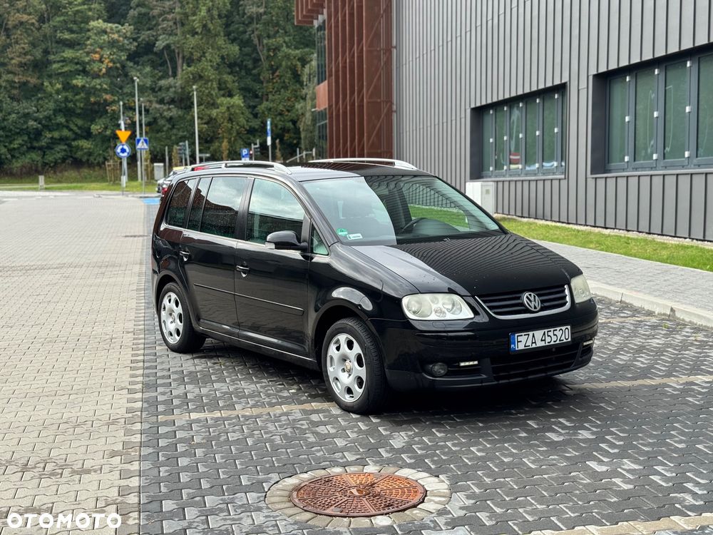 Volkswagen Touran 2.0 TDI Highline - 1