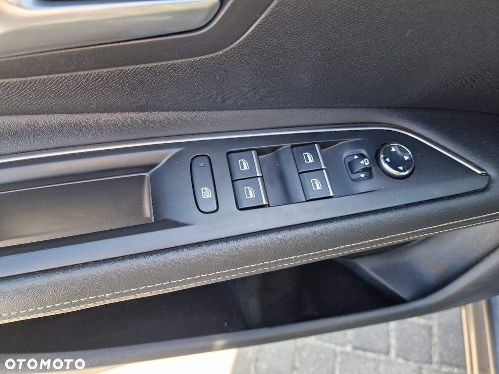 Peugeot 3008 1.5 BlueHDi GT Pack S&S EAT8 - 4