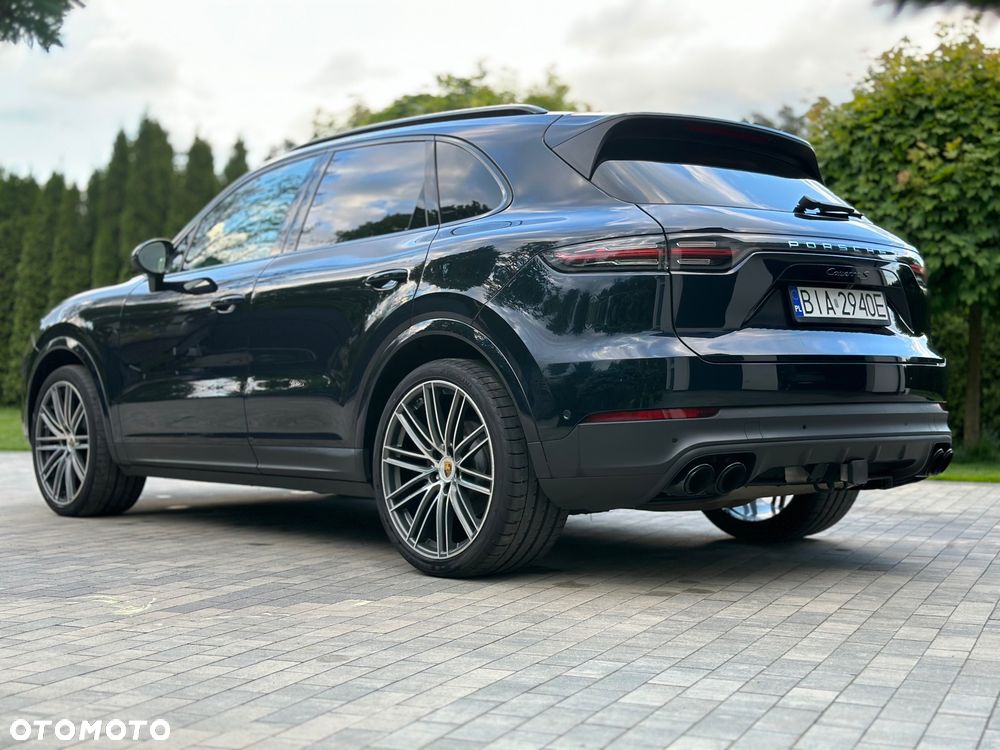 Porsche Cayenne S Platinum Edition - 17