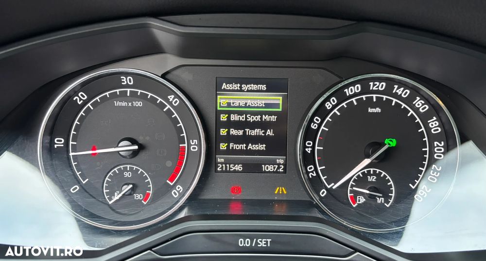 Skoda Superb 2.0 TDI DSG Style - 24