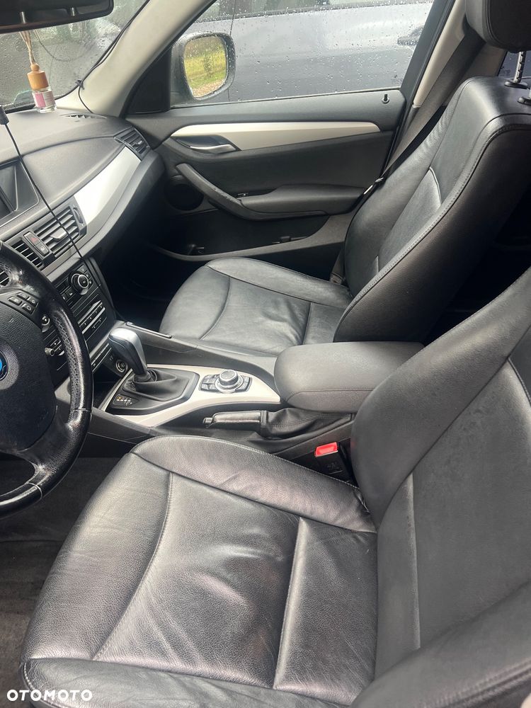 BMW X1 sDrive18d - 12