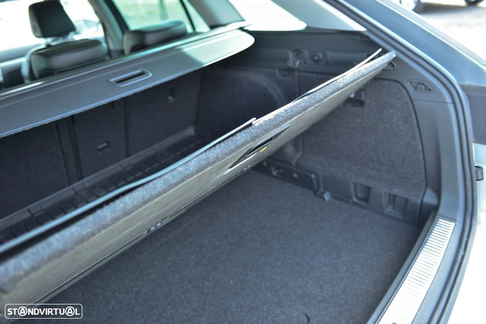 Skoda Superb Break 1.6 TDI Style - 32