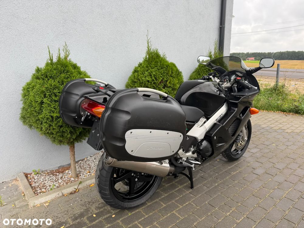 Honda VFR - 5