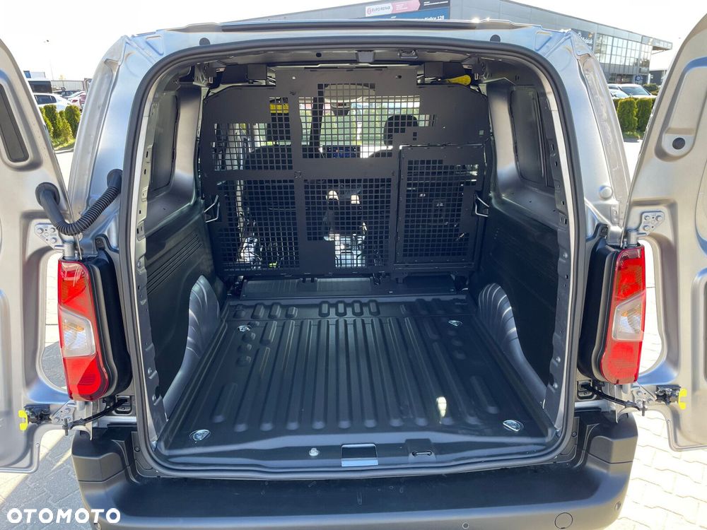 Opel Combo Cargo Combo Cargo Załogowy XL Diesel 102 KM Manual - 16