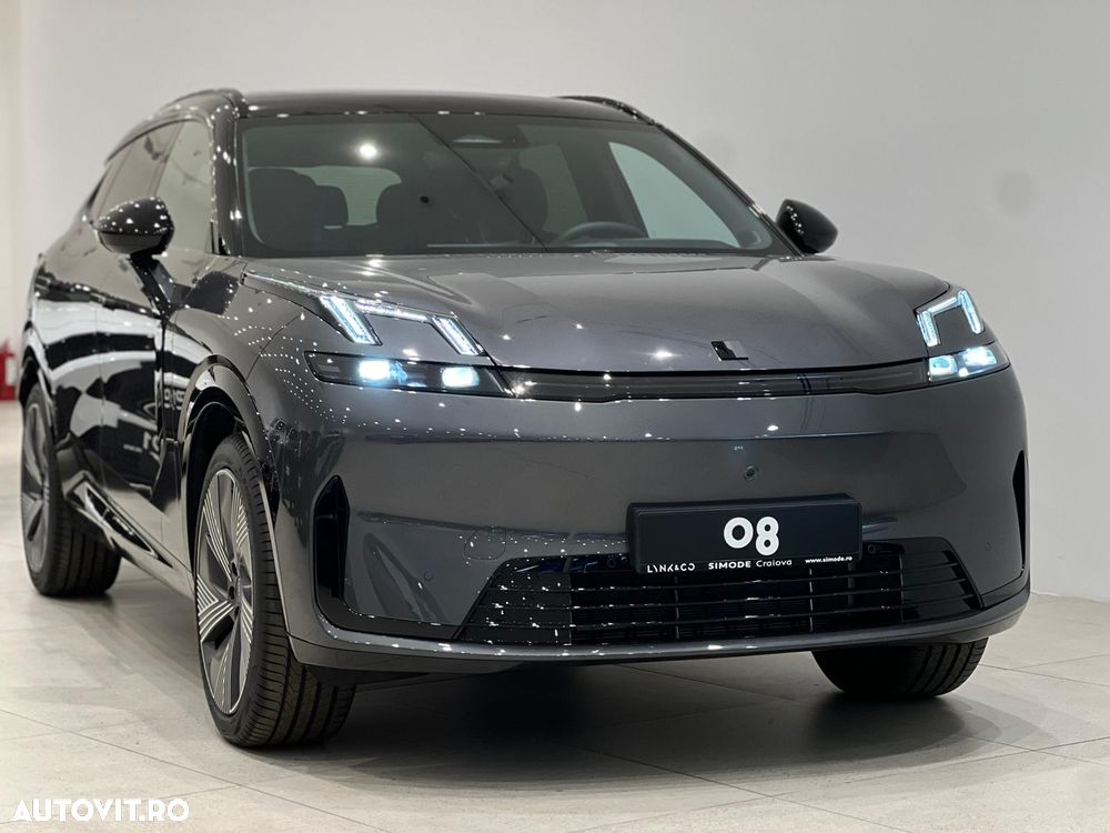 Lynk&Co 08 - 18