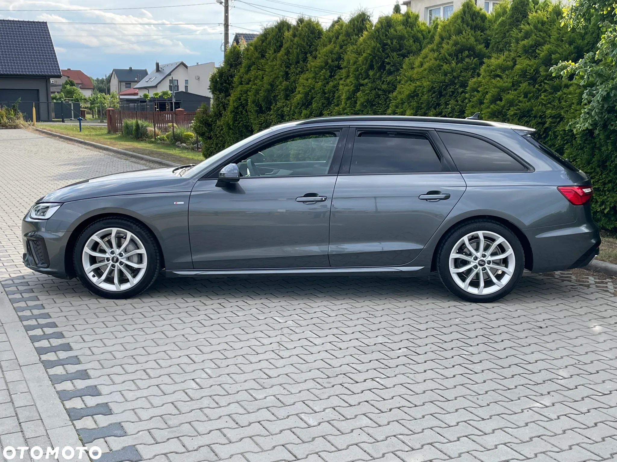 Audi A4 Avant 40 TDI S tronic S line - 4