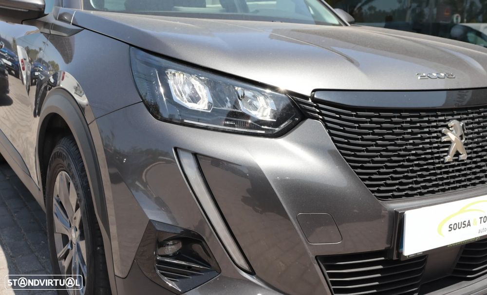 Peugeot 2008 1.2 PureTech Active EAT8 — fotografia 7
