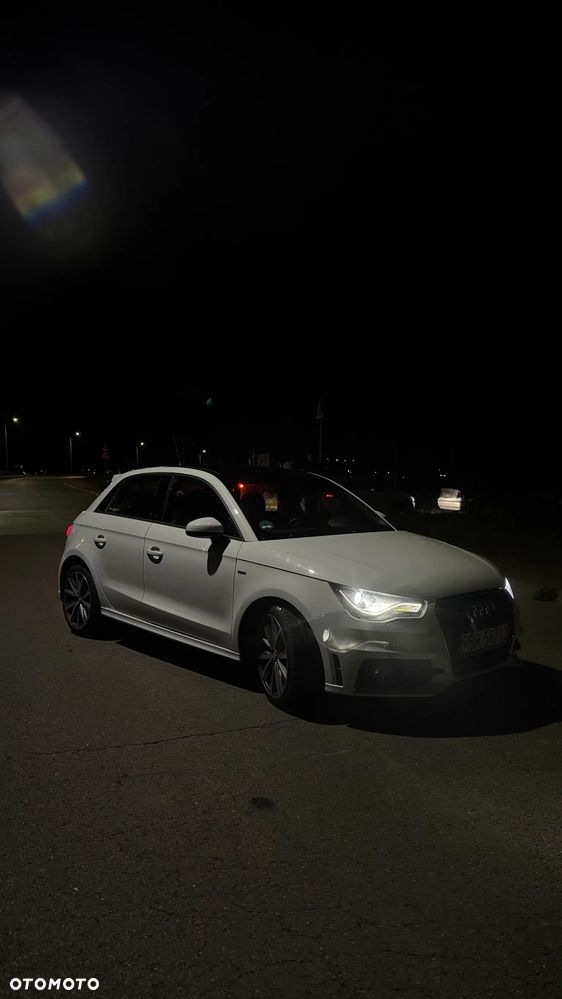 Audi A1 Sportback 1.4 TFSI Ambition S tronic - 2