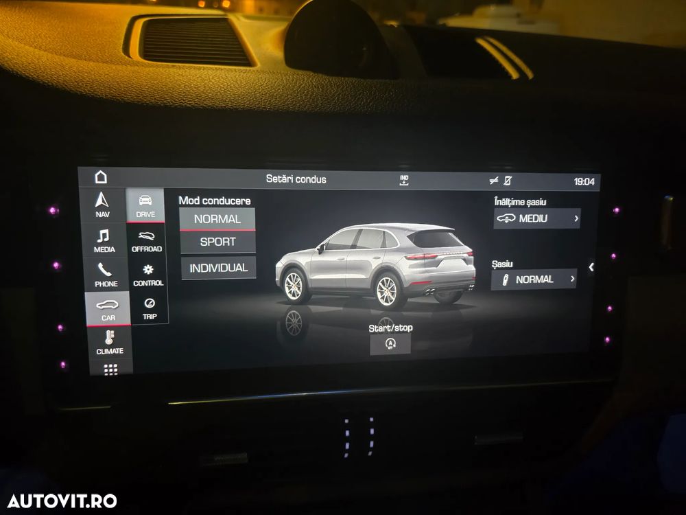 Porsche Cayenne - 33