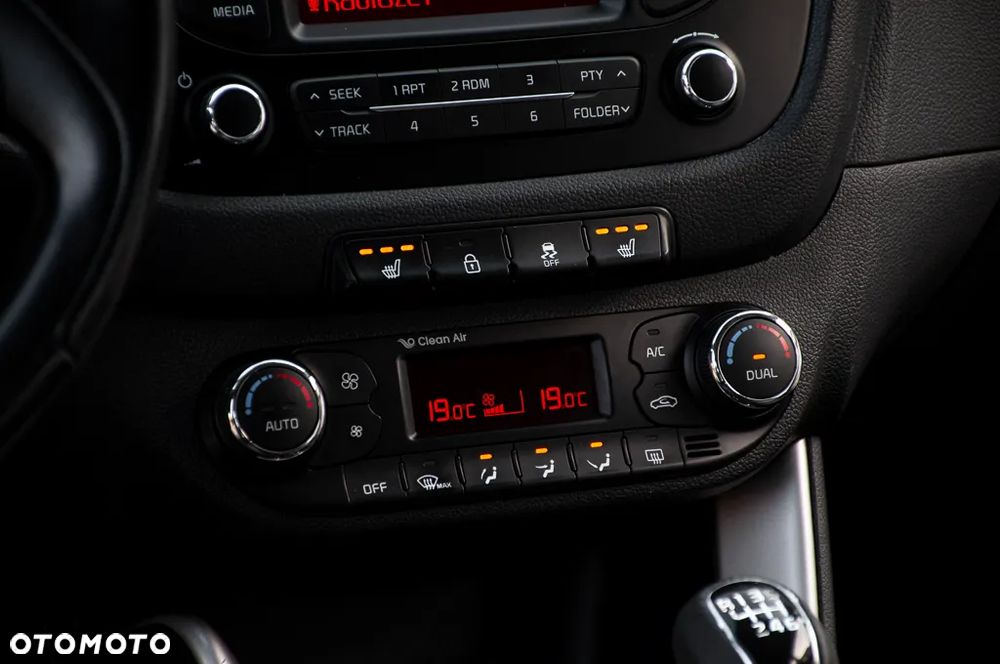 Kia Ceed - 34
